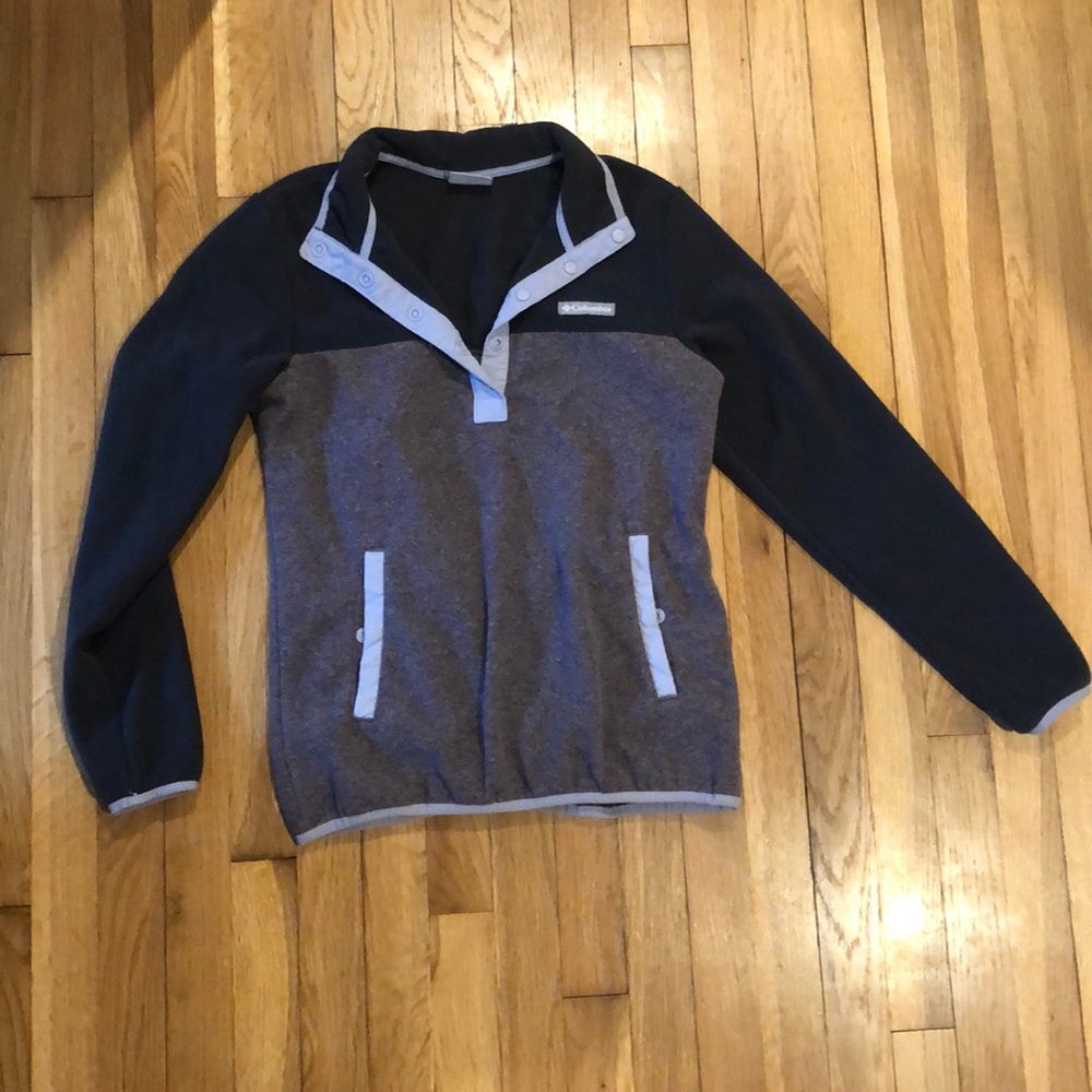 Columbia sweat shirt
